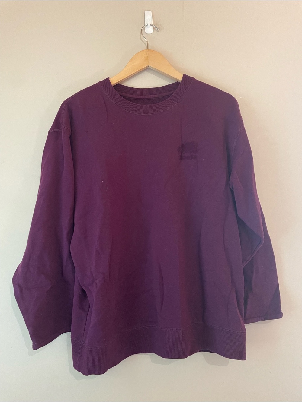 🦘 Roots | Purple Crewneck Sweater